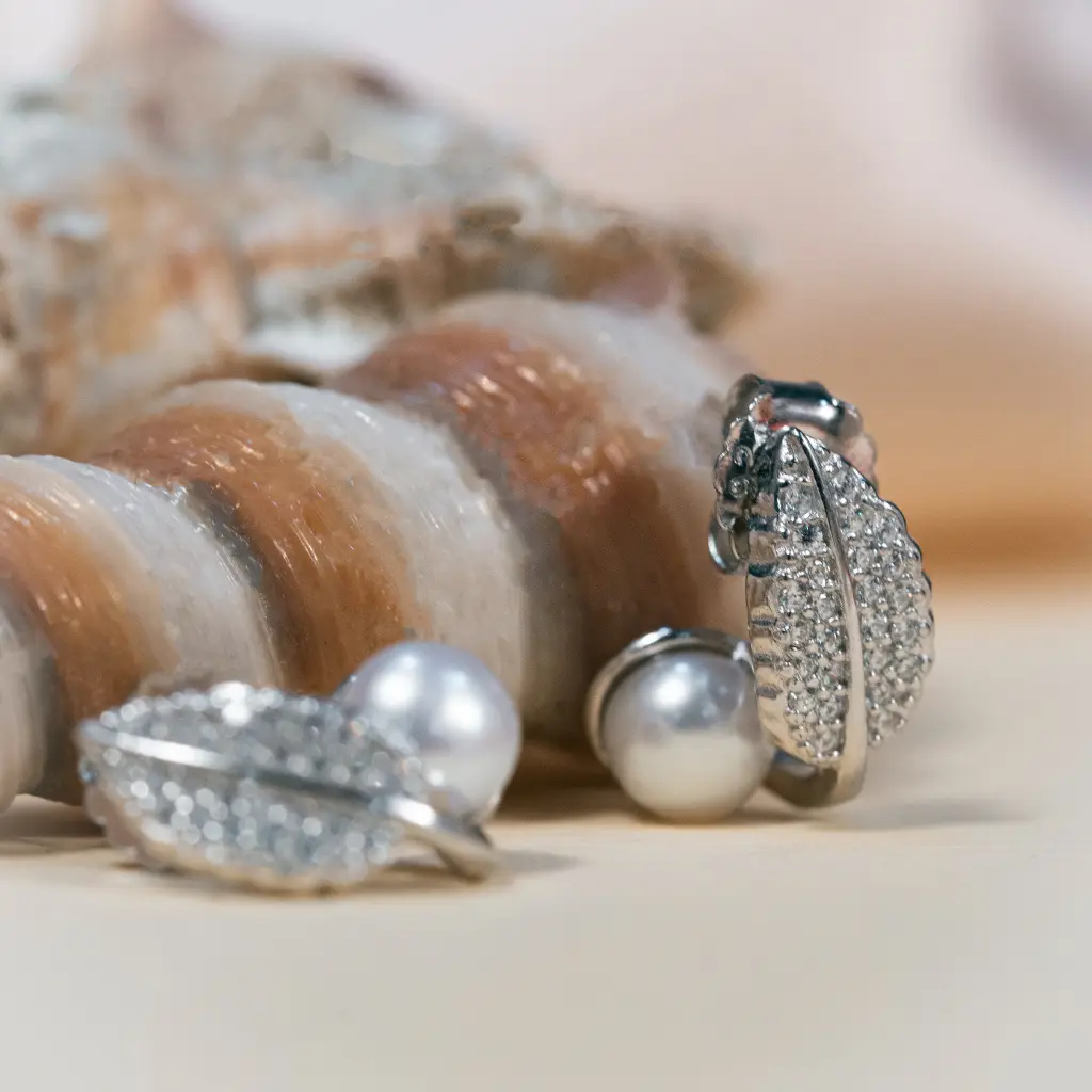 Pearl Leaf studs