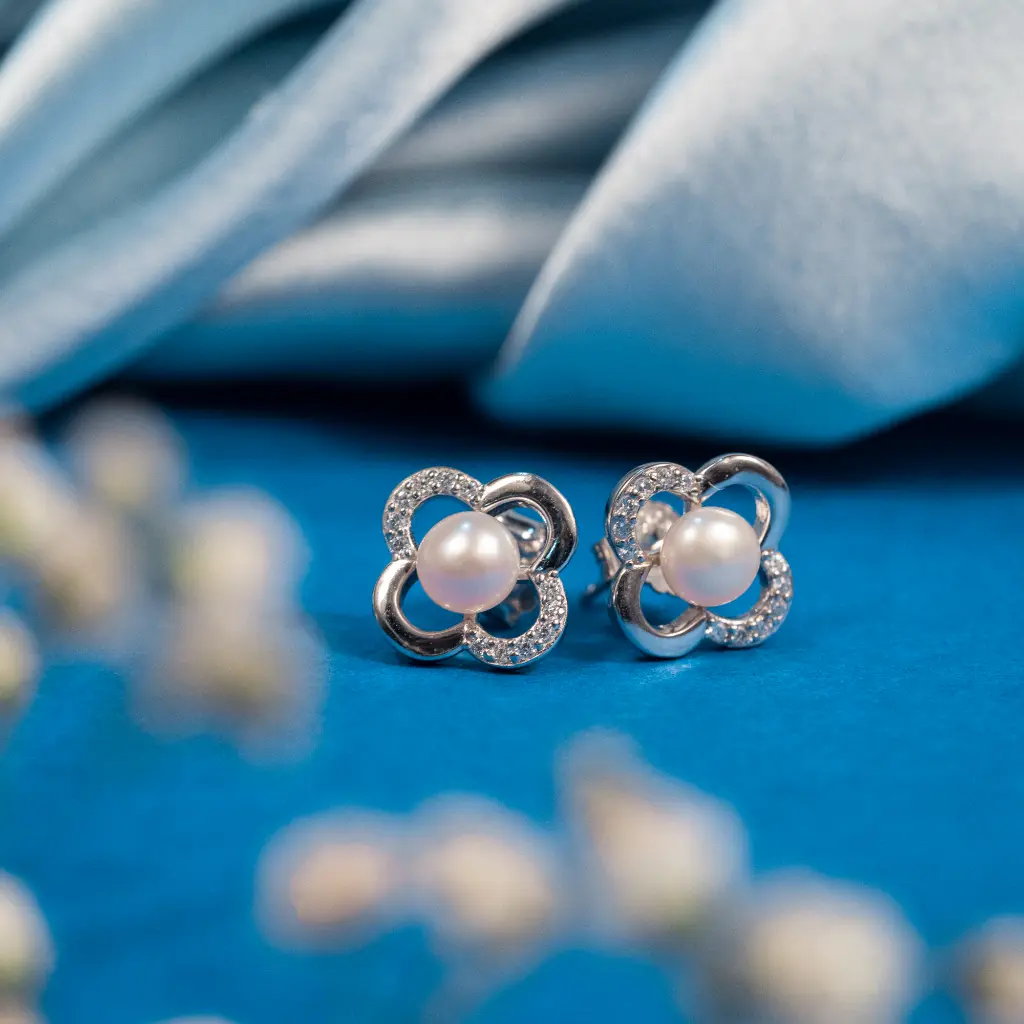 [T001-Flower pearl] Flower pearl studs