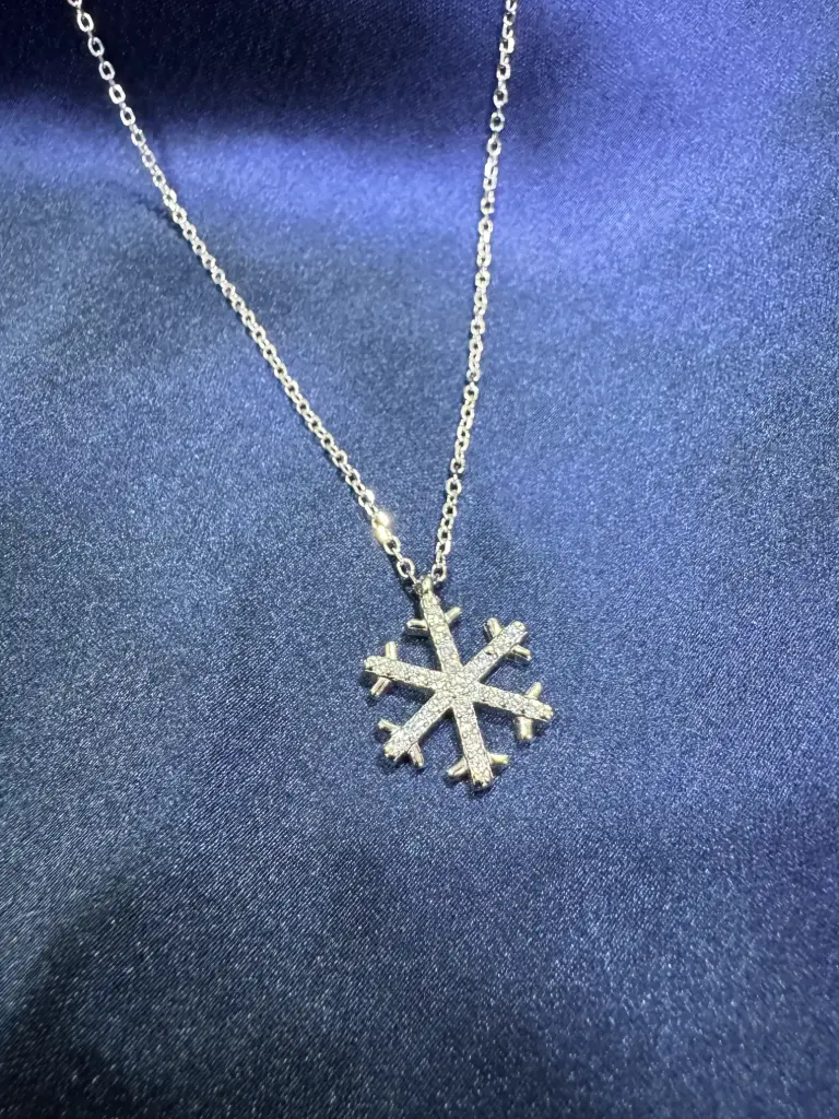Snow Flake Pendant