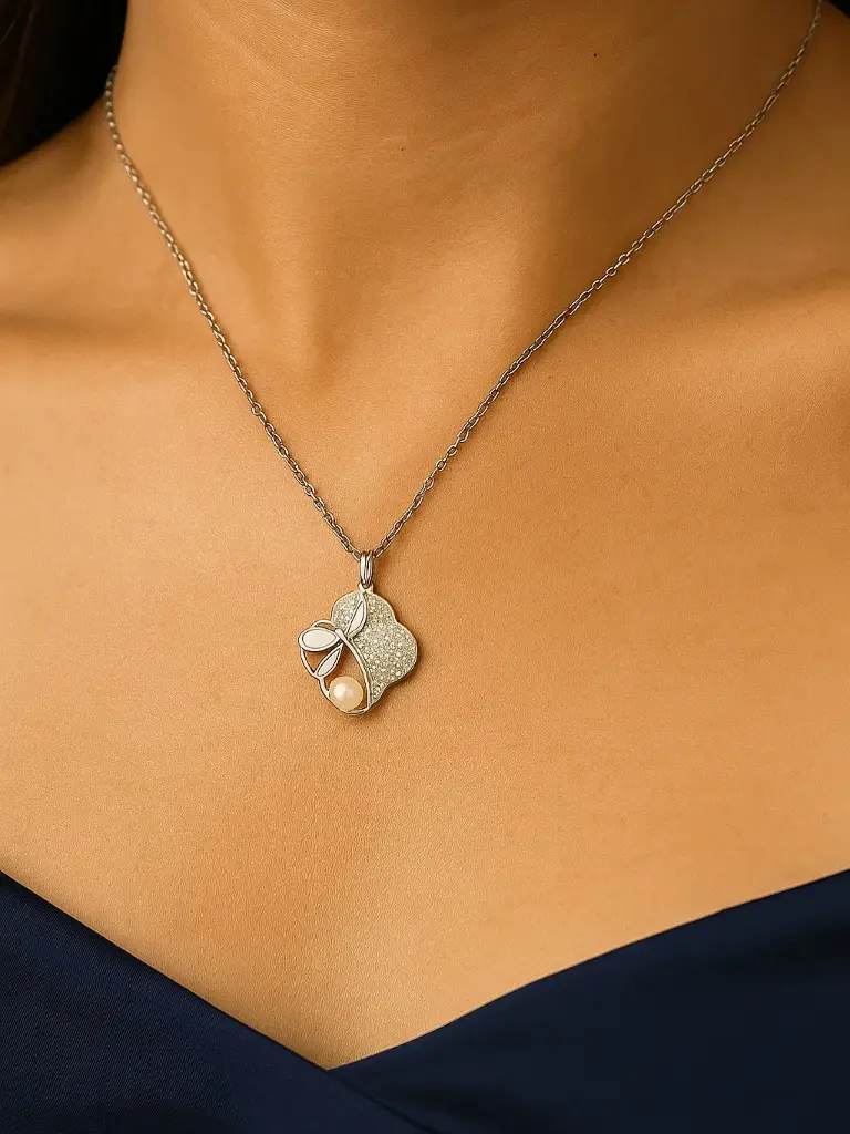 [CP1014-4] Butterfly Pearl Cz piece Chain Pendant