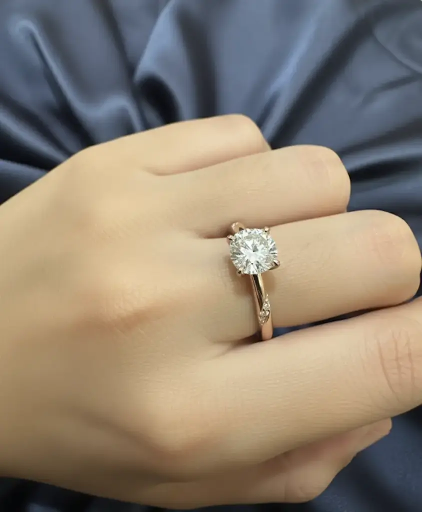 Zircon Ring