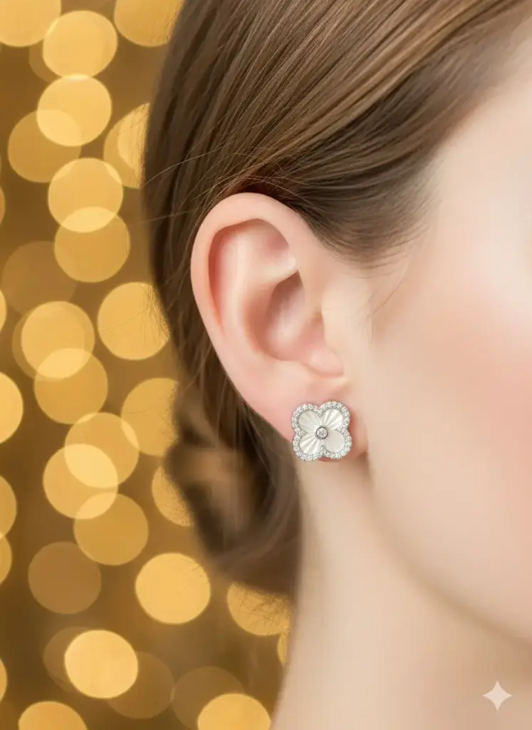 [T047] Van Cleef Tops