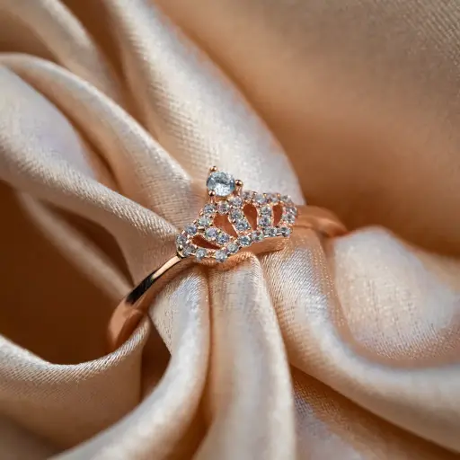 [R024] Crown Ring