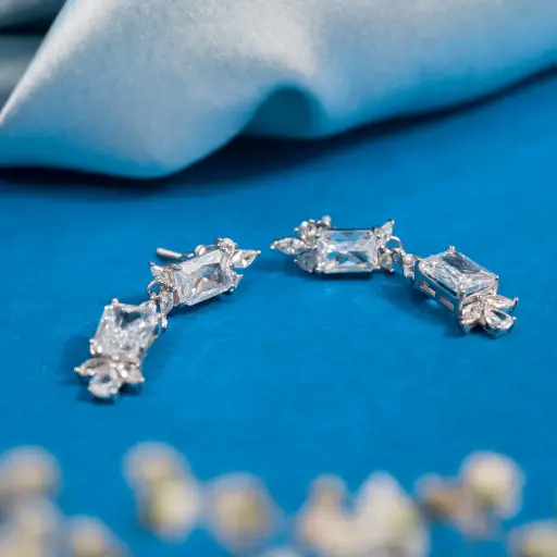 [T005-2] Hanging Earrings