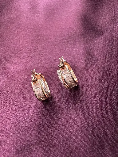 Square shaped Tops