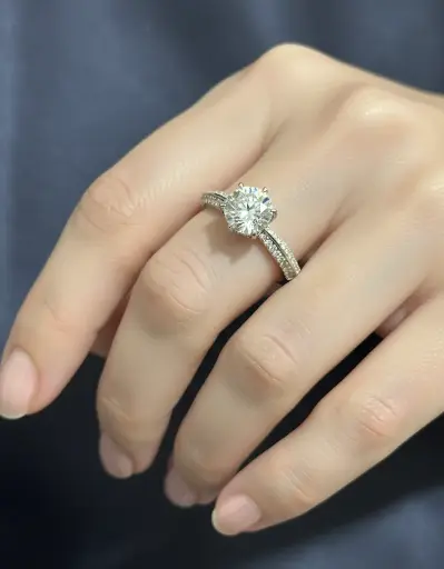 [R032] Adjustable Zircon Ring